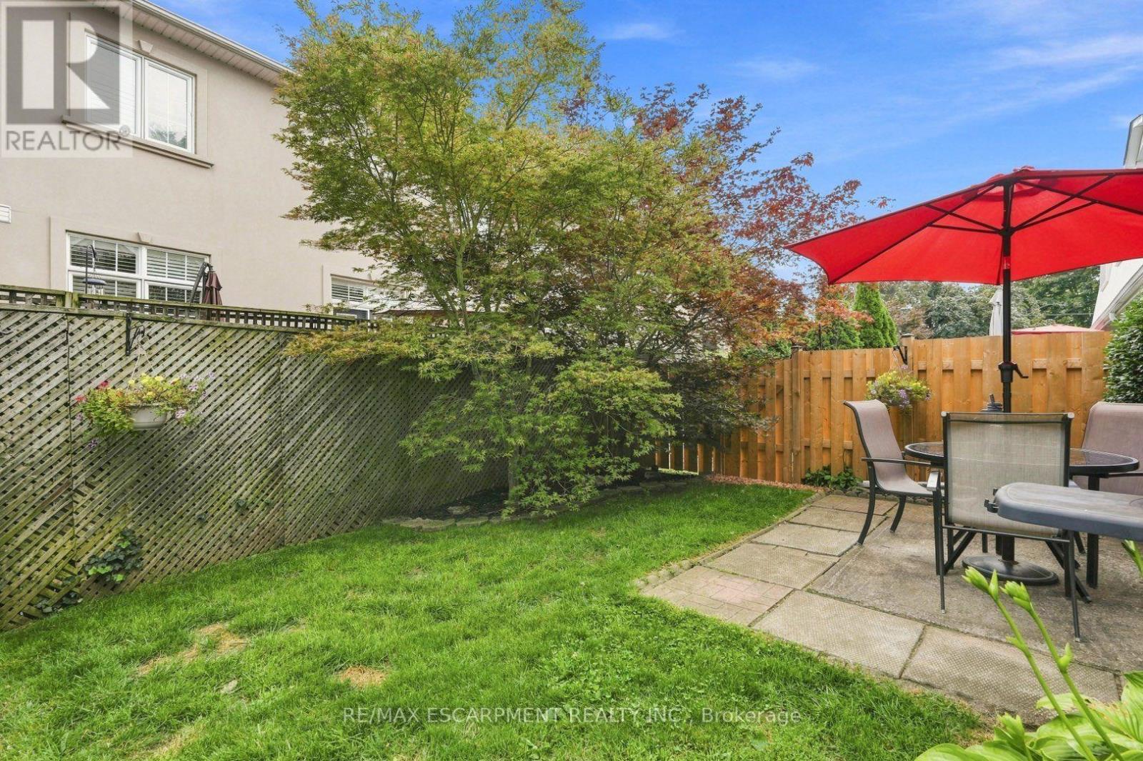 #6 469 CLARIDGE ROAD - 28