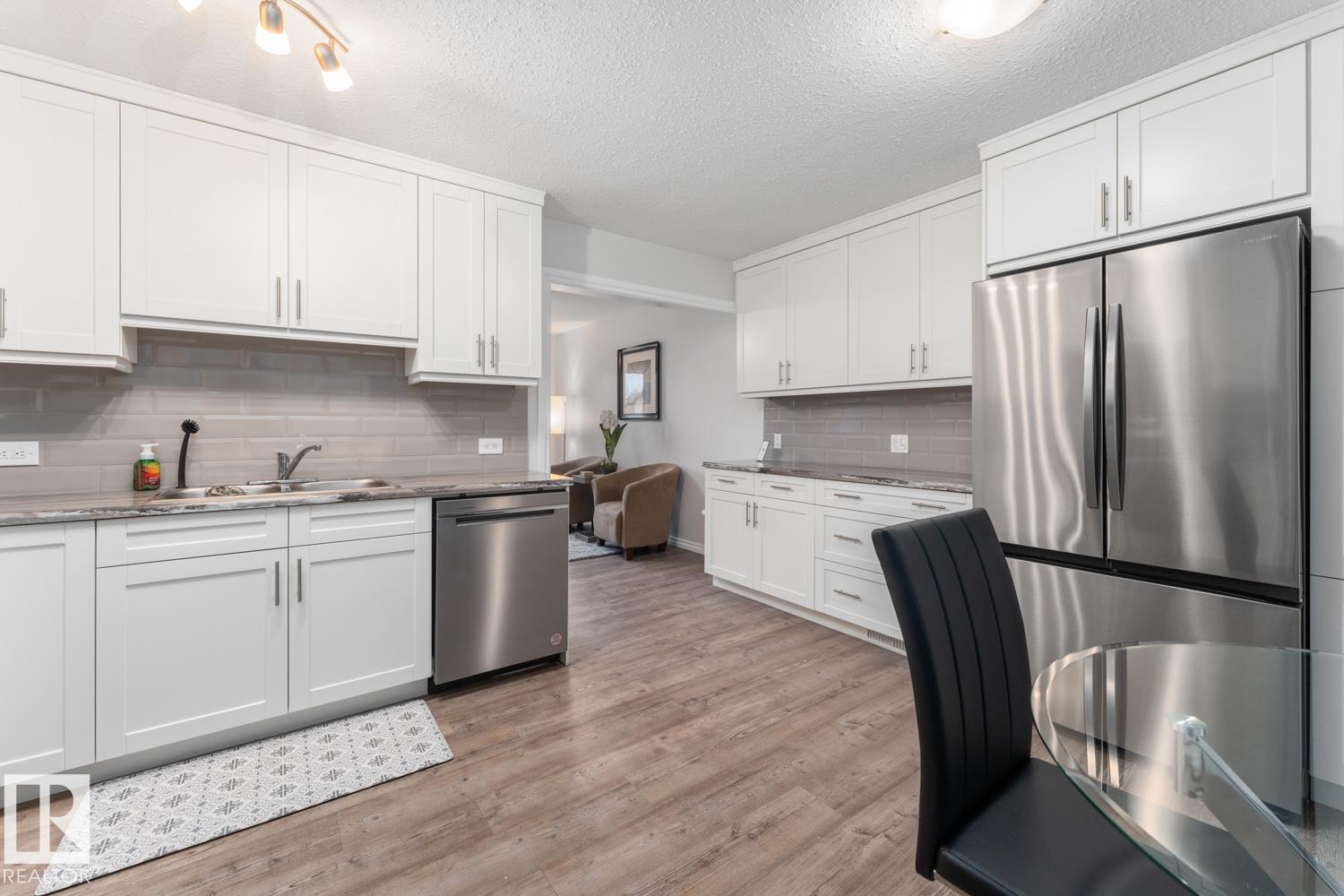 5210 51 Avenue - Photo 8
