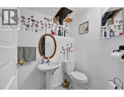 8008 36 Avenue NW - photo 29