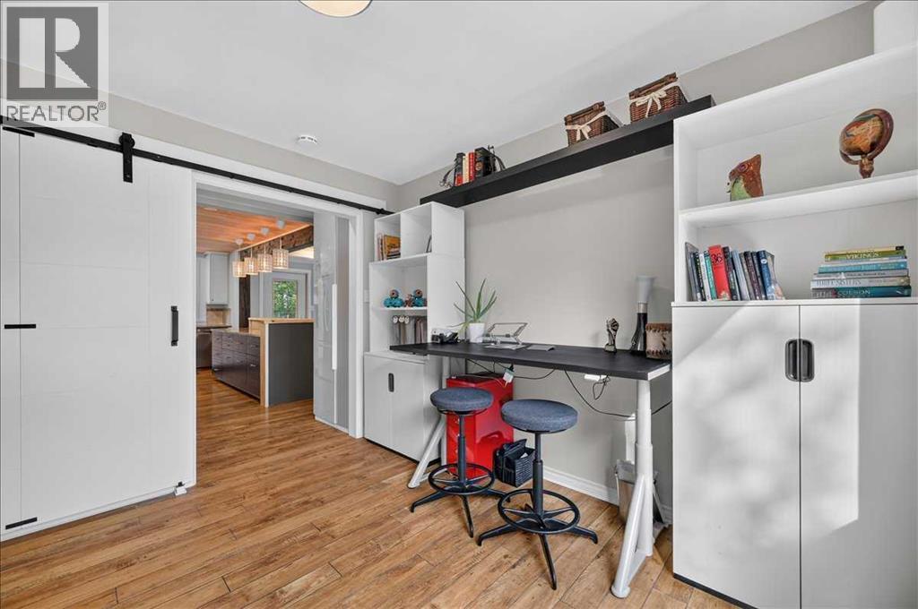 9011 33 Avenue NW - 20