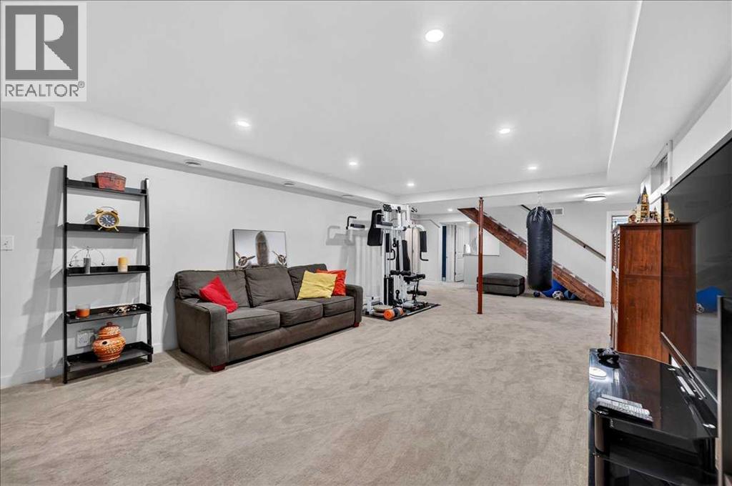 9011 33 Avenue NW - Image 30