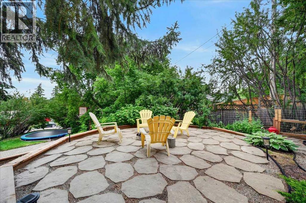 9011 33 Avenue NW - 37