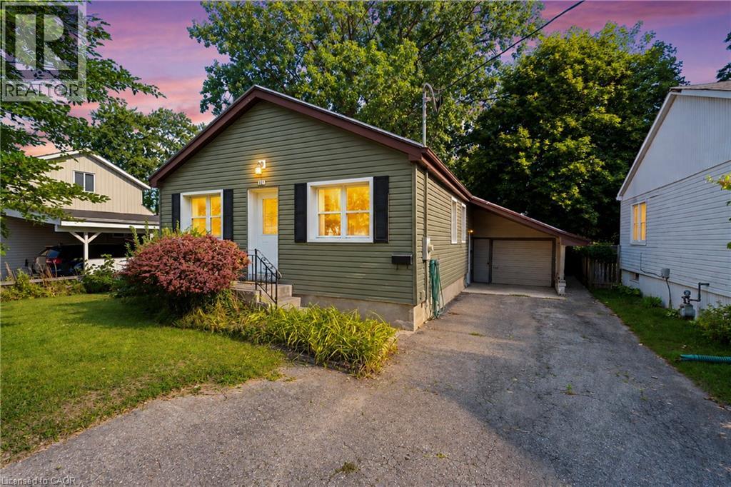 123 MORTON Avenue - 4