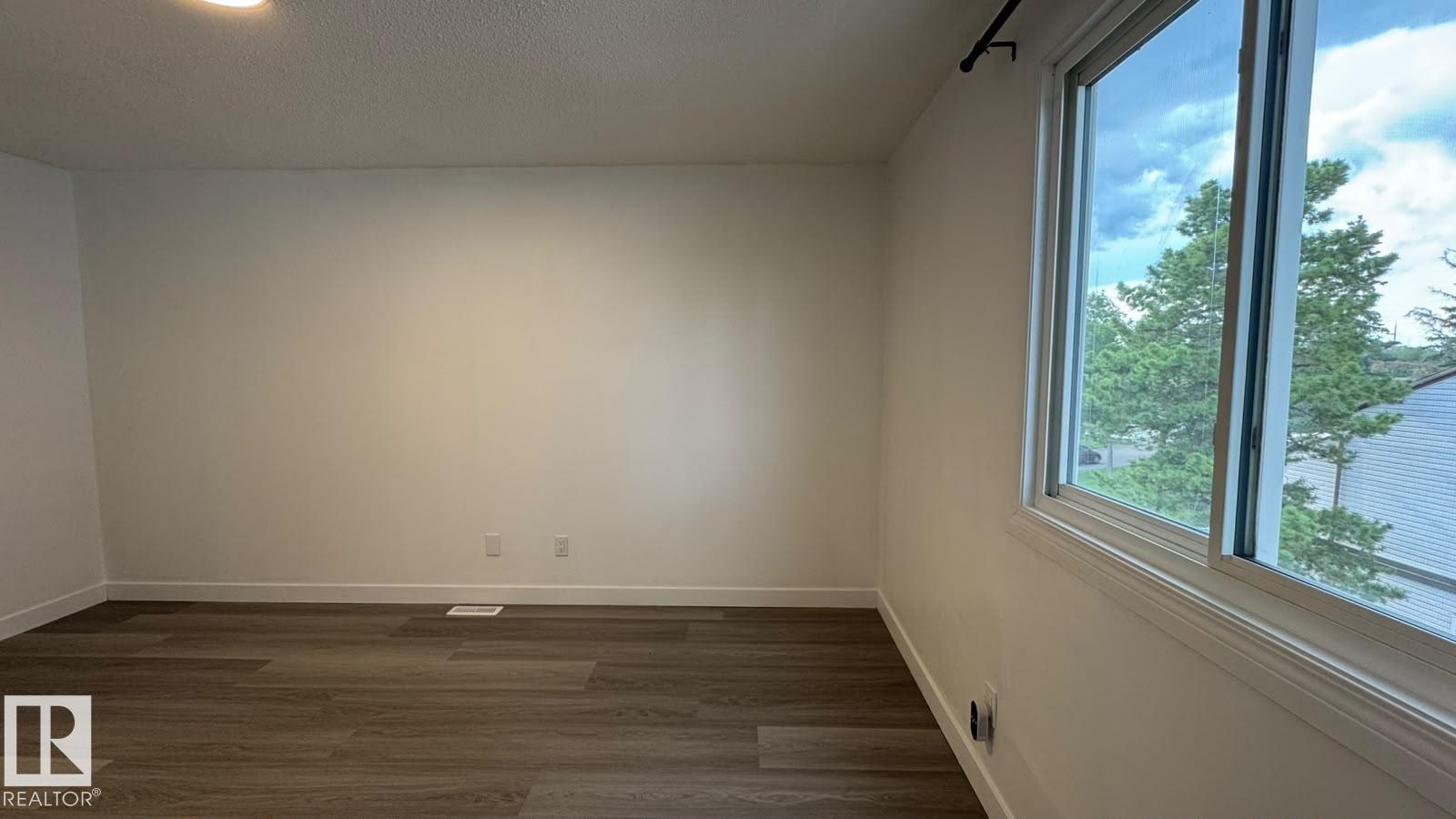 41 LANCASTER TC NW - 31