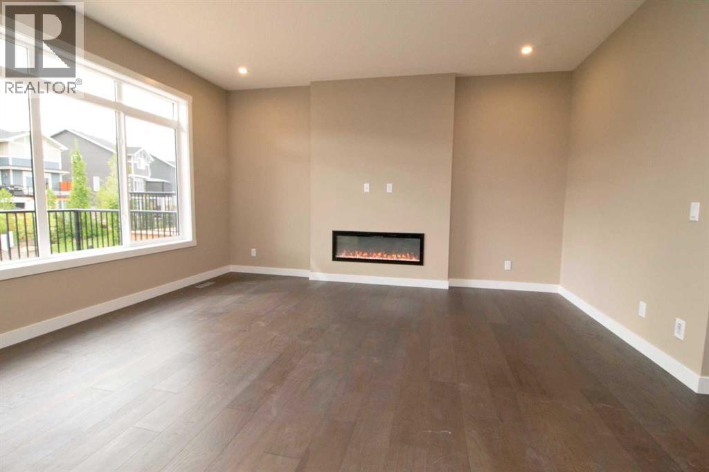 115 Sundown Crescent