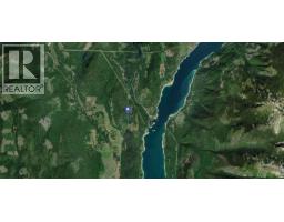 9052 6 Highway, Edgewood, BC V0G1J0 Photo 18