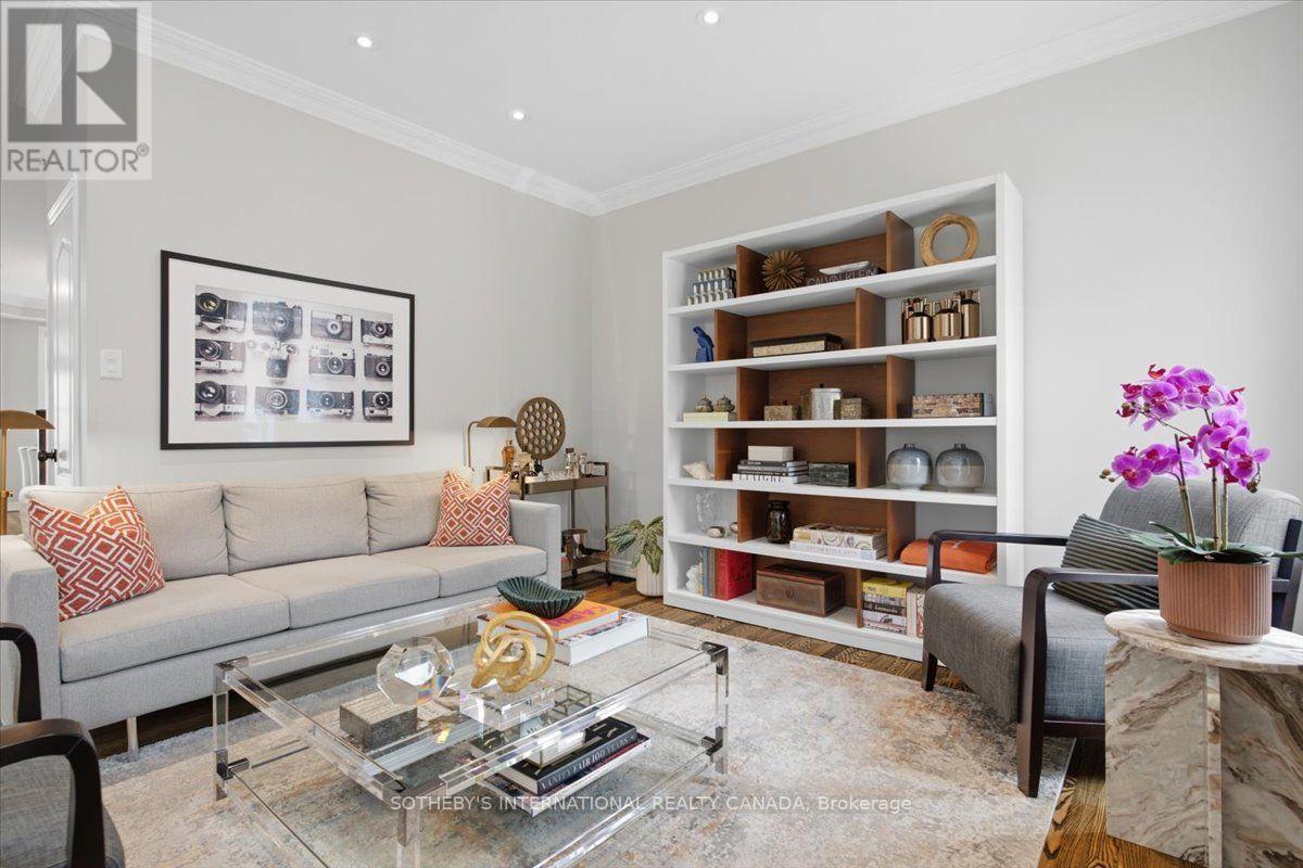 60 SAINT JAMES AVENUE - 12