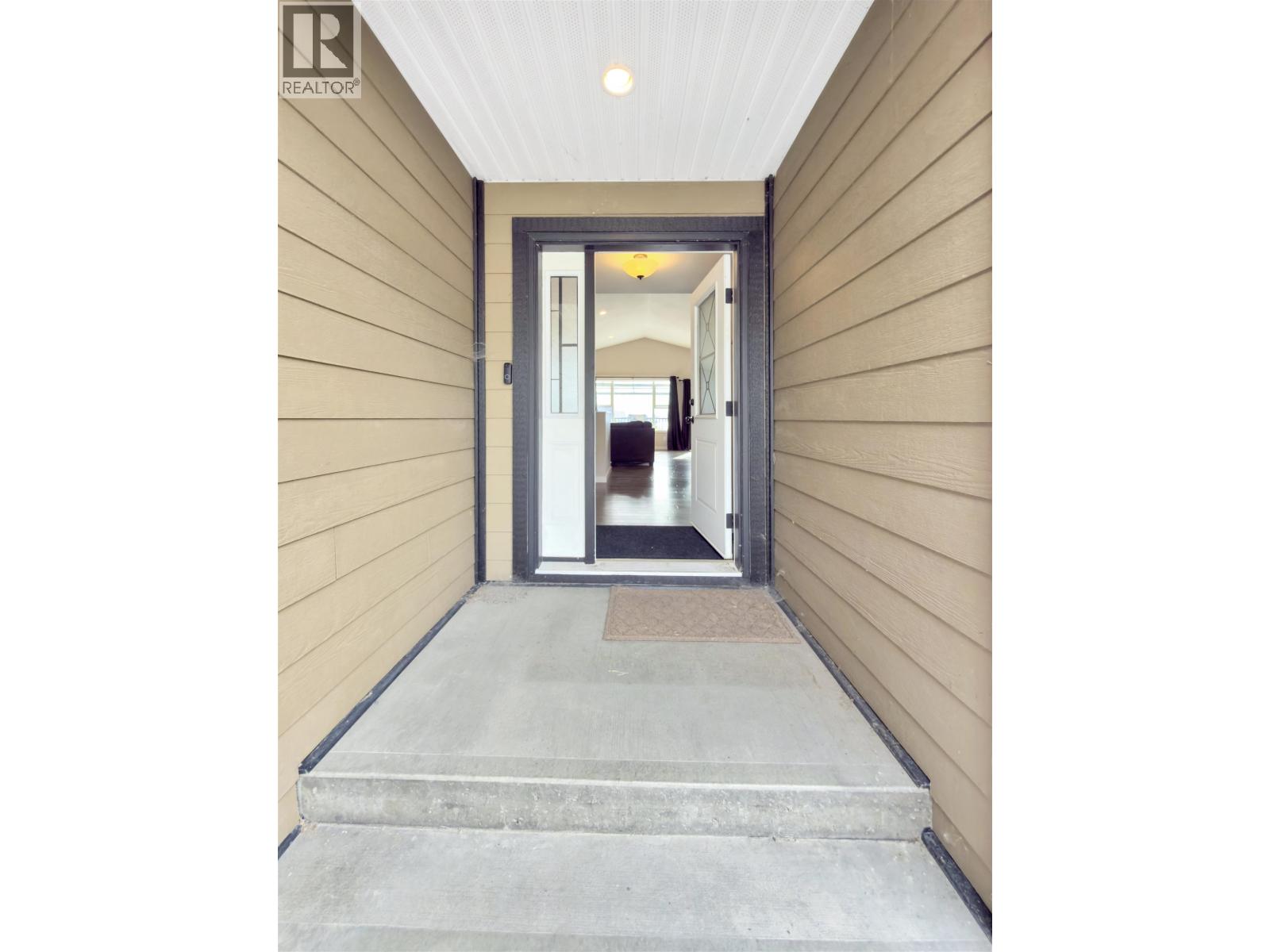 310 FOSTER WAY - 3