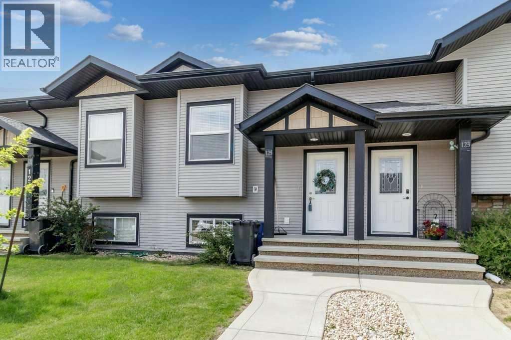 125 Henderson Crescent