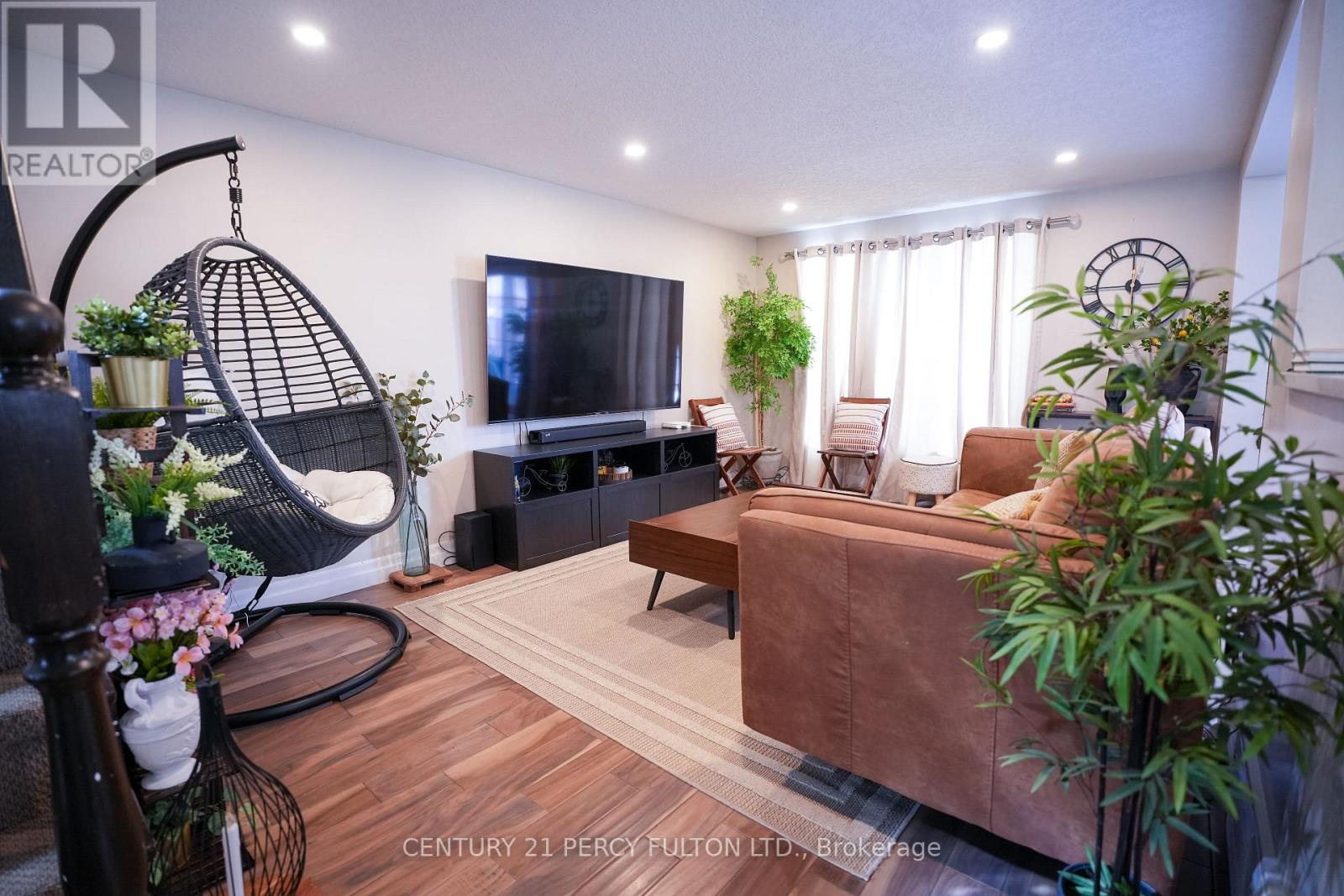 333 ROSETTE DRIVE - 4