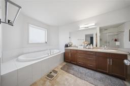 153 Strasbourg Drive, Winnipeg, MB R2P2Z7 Photo 34