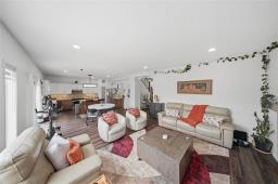 153 Strasbourg Drive, Winnipeg, MB R2P2Z7 Photo 12