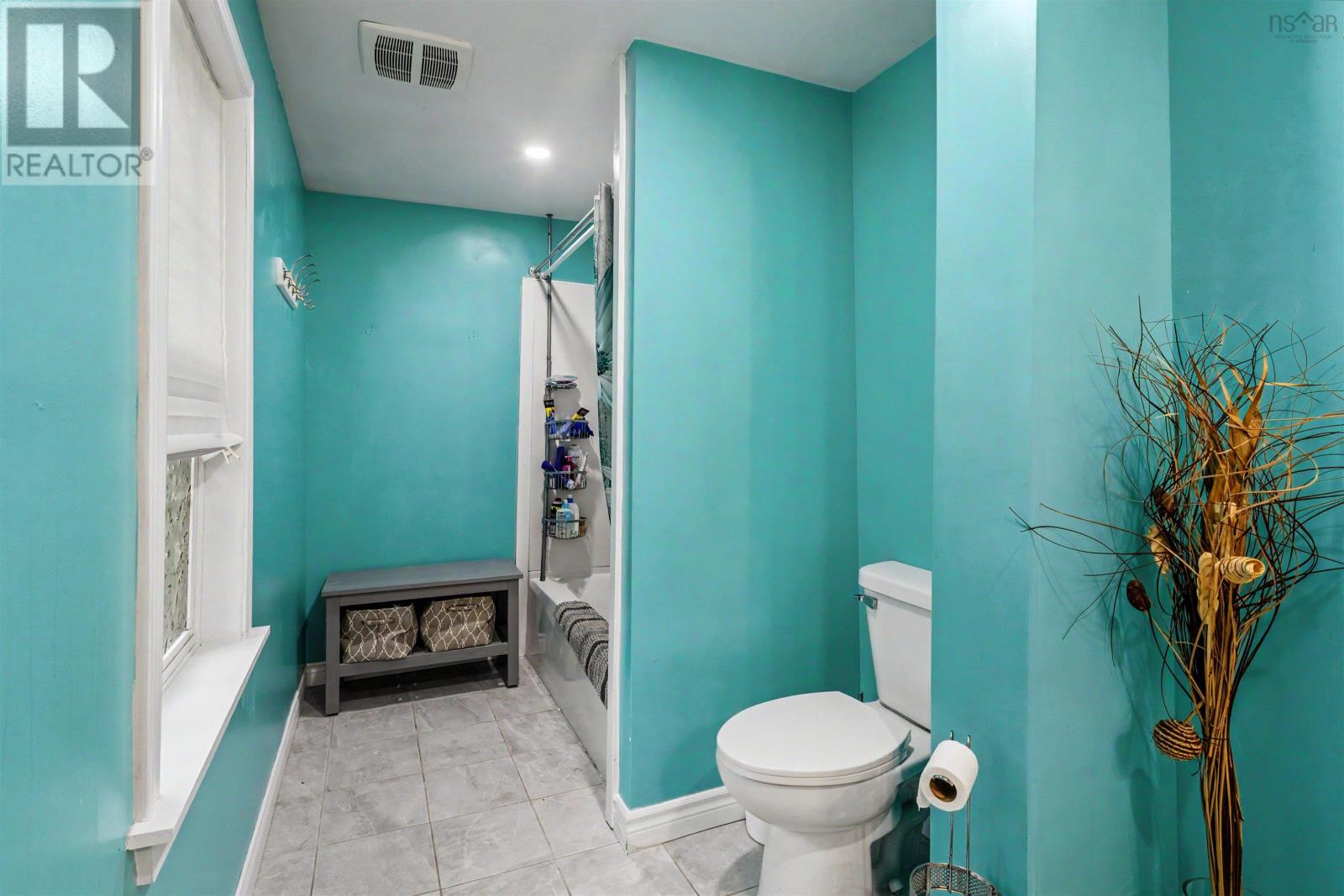 437 Cabot Street - 13