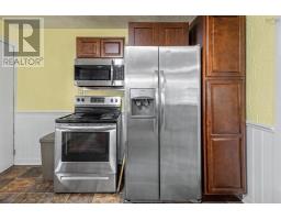 2pc Bathroom - 437 Cabot Street, Ashby, NS B1P4G8 Photo 7