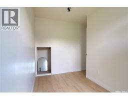 3pc Bathroom - A&b 1750 Wallace Street, Regina, SK S4N3Z6 Photo 9
