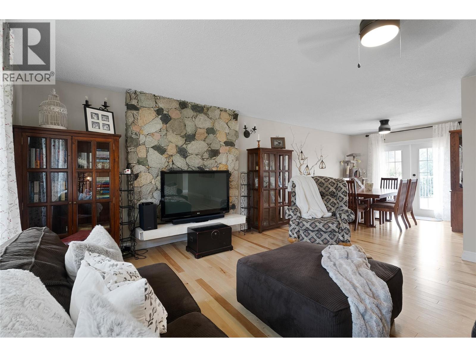 2176 Blackwell Avenue - 25