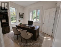 20 Harrison Garden Boulevard, Toronto, ON M2N7K9 Photo 9