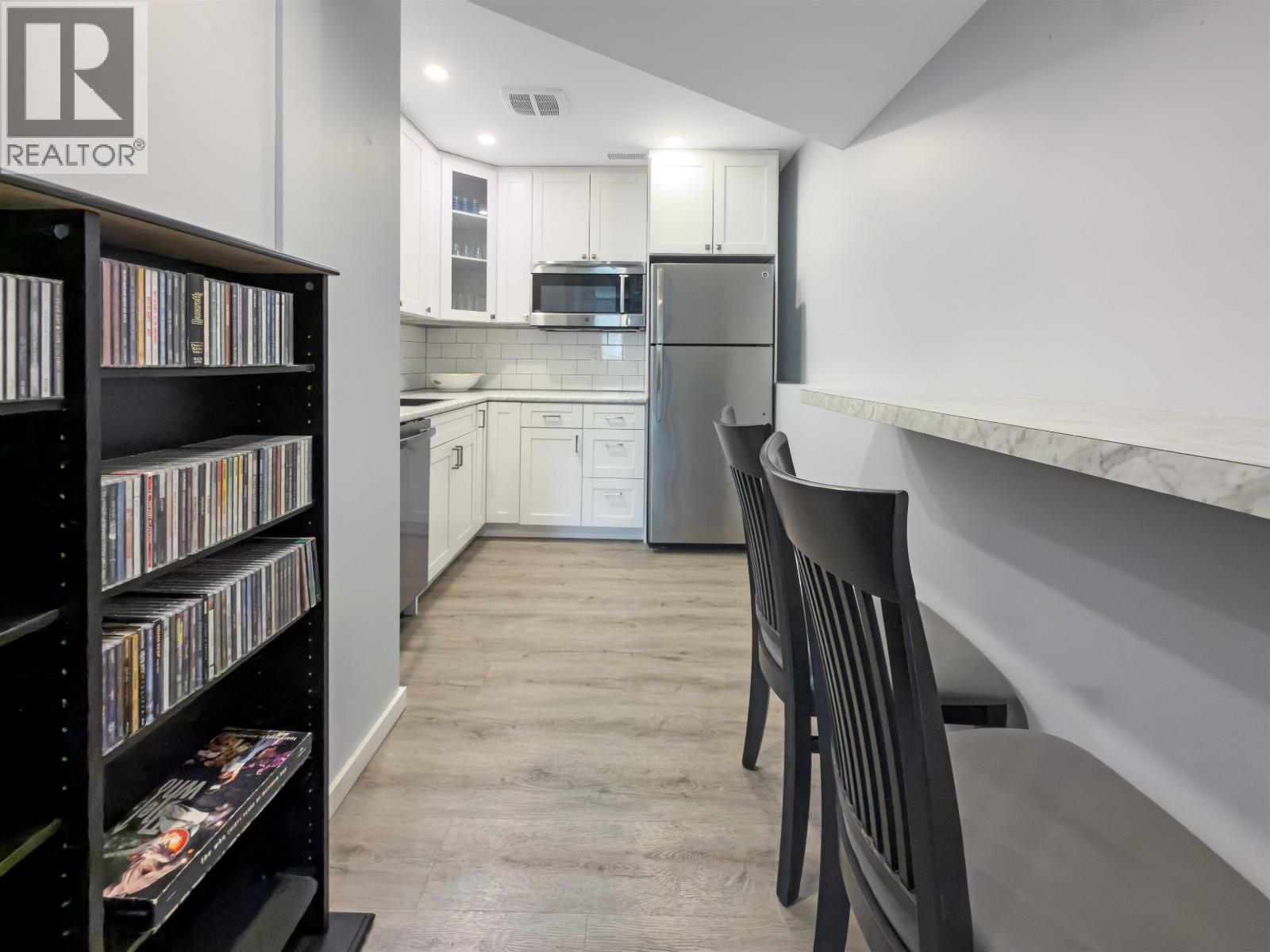 #11 25 WESTRIDGE DRIVE - 30