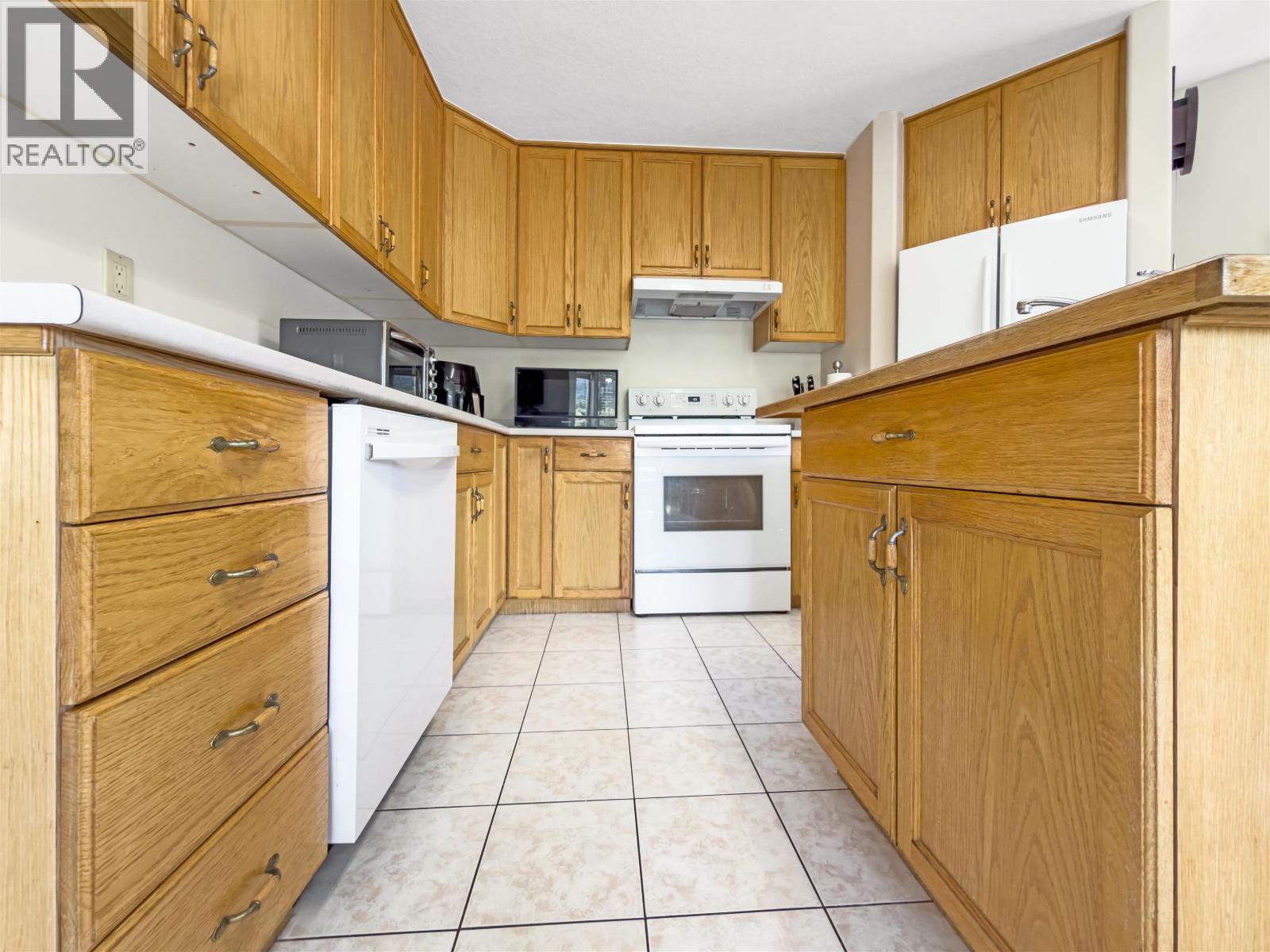 #11 25 WESTRIDGE DRIVE - 12
