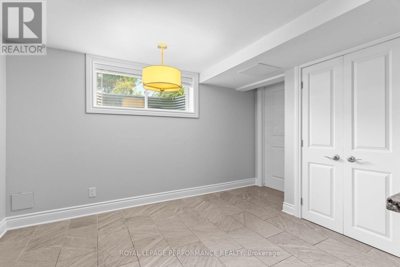 3B Birchwood Drive