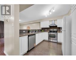 137 Corinth Private, Ottawa, ON K2E0A8 Photo 13