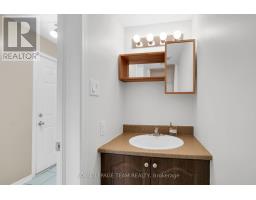 137 Corinth Private, Ottawa, ON K2E0A8 Photo 6