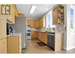 Eating area - 12 Mattawa Crescent, Ottawa, ON K2M2J4 Photo 15
