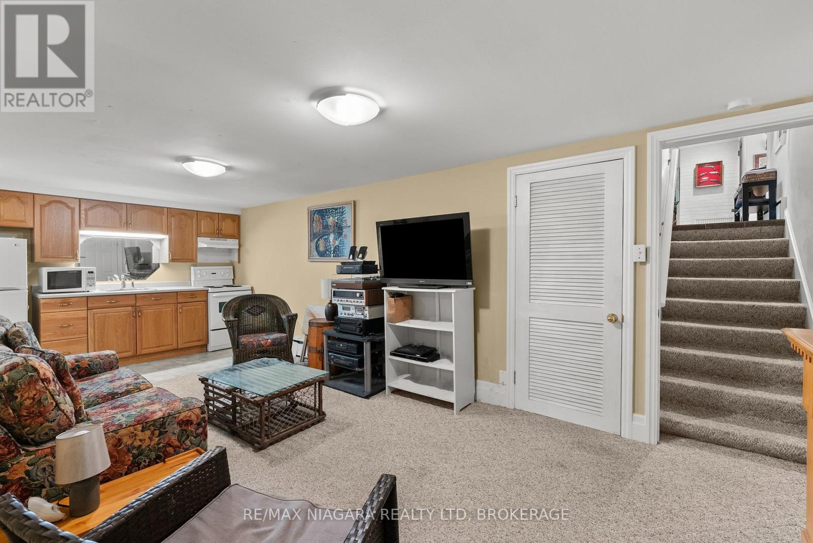 46 MELROSE DRIVE - Image 24