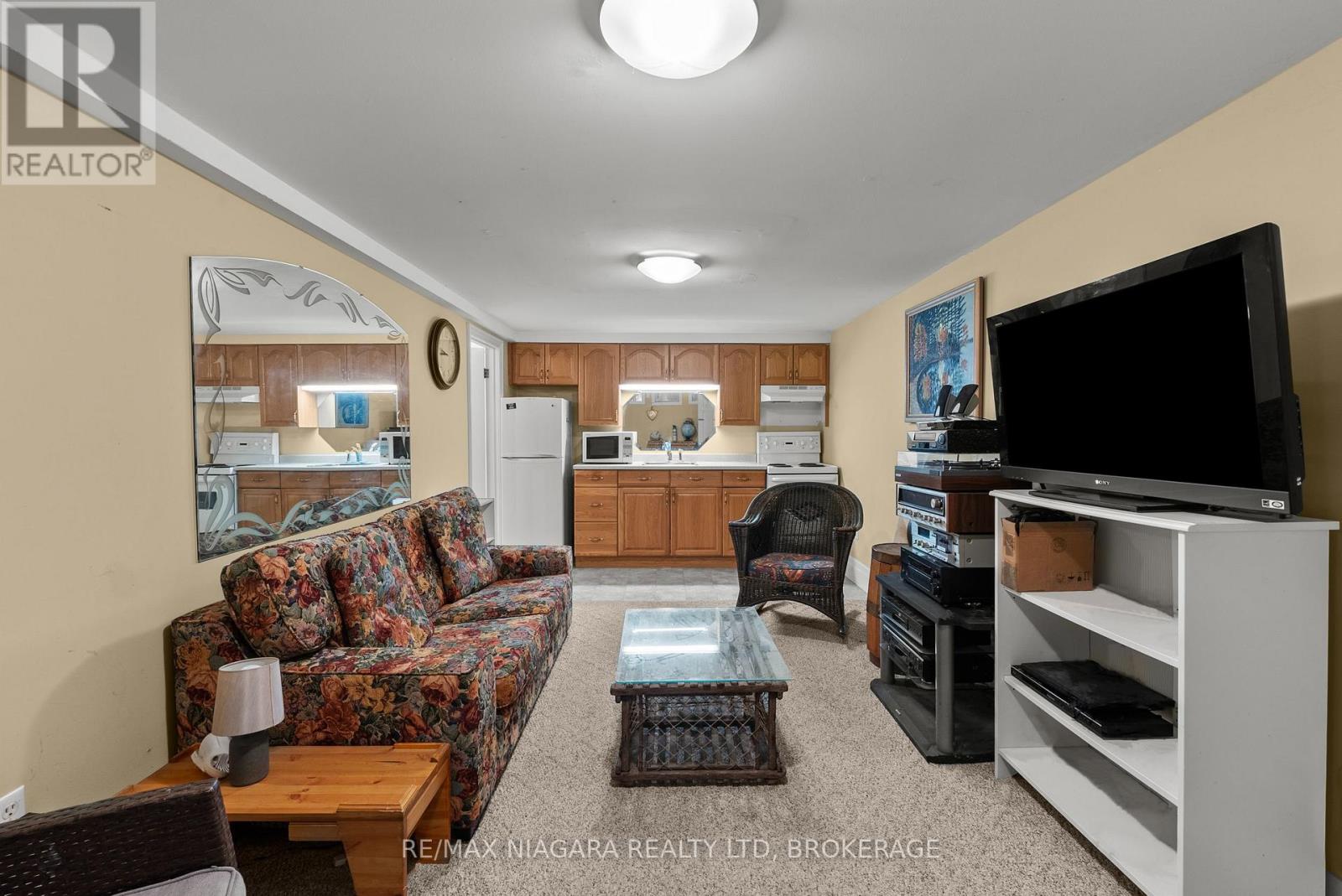 46 MELROSE DRIVE - Image 25