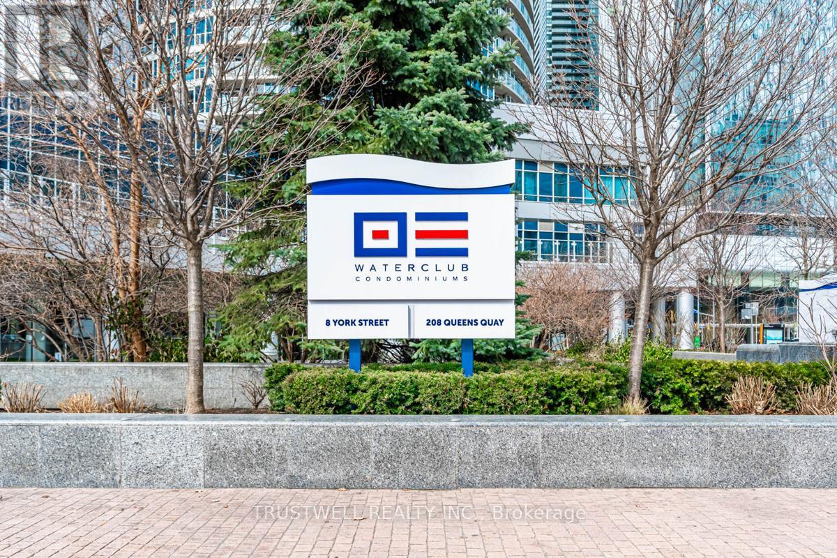 #511 208 QUEENS QUAY W - 2