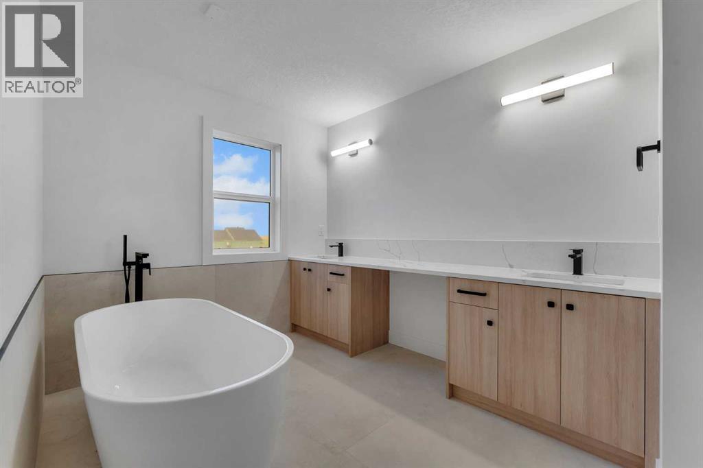 111 North Bridges Garden - 27
