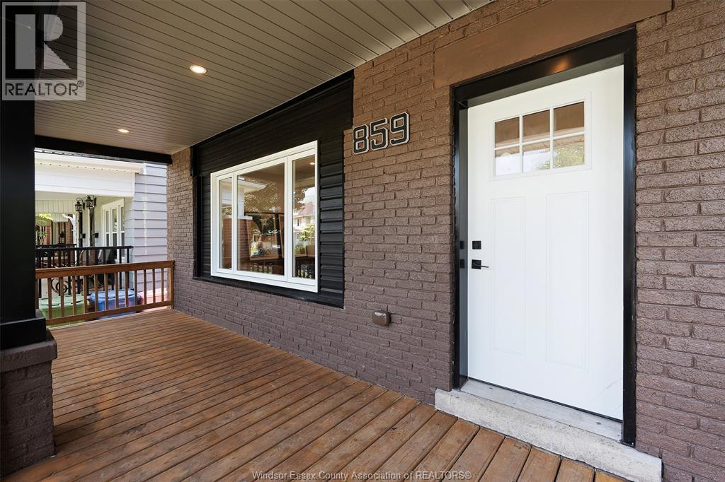 859 MOY AVENUE, Windsor — photo 3