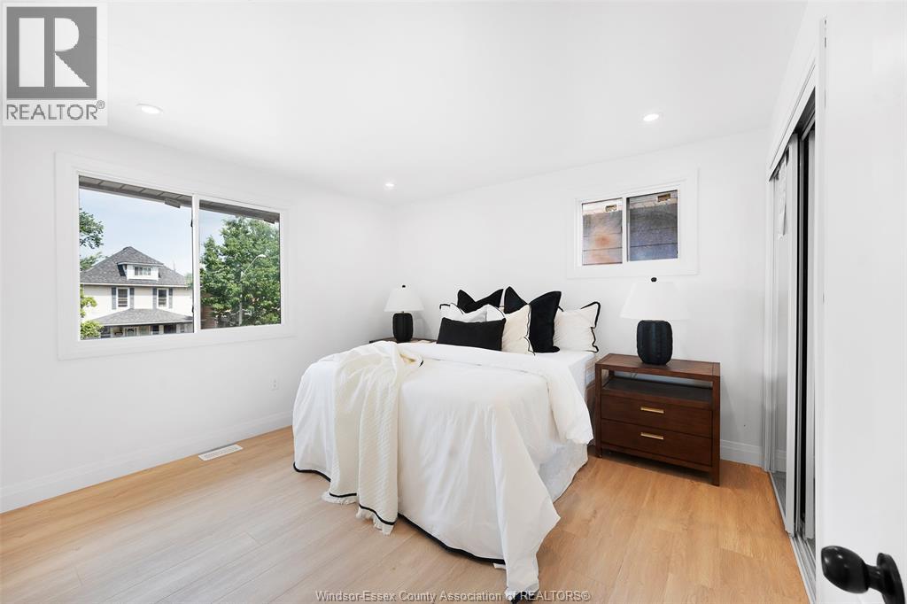 859 MOY AVENUE - 19
