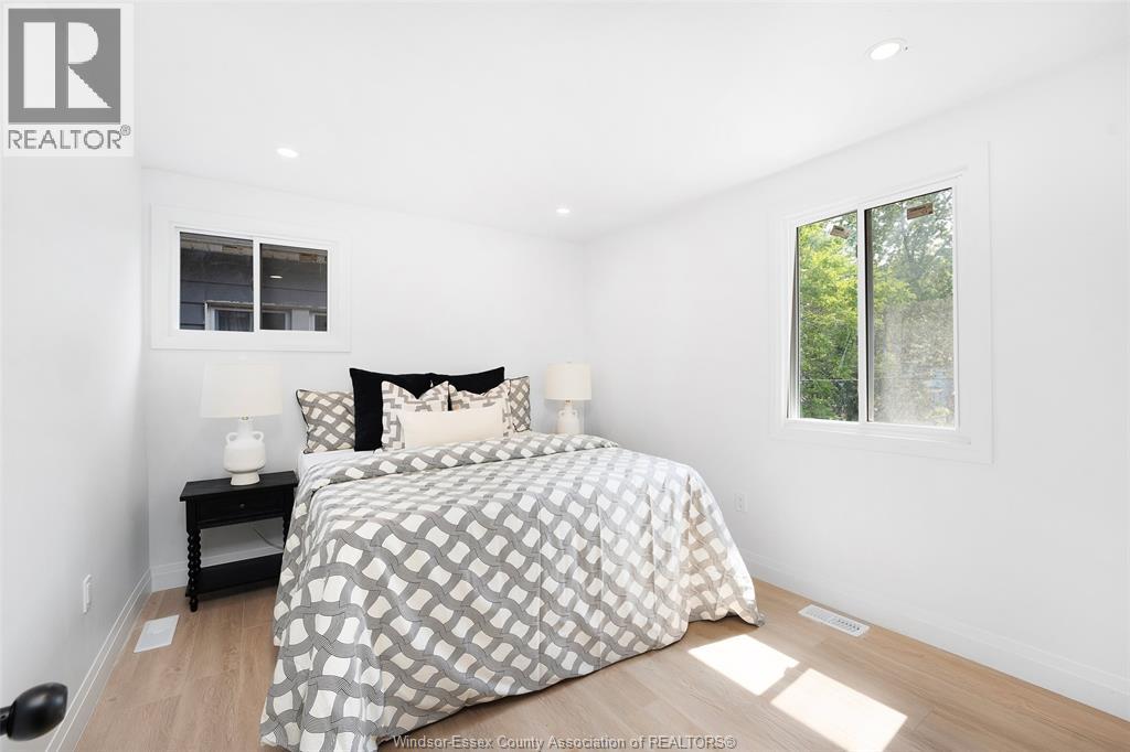 859 MOY AVENUE - 22