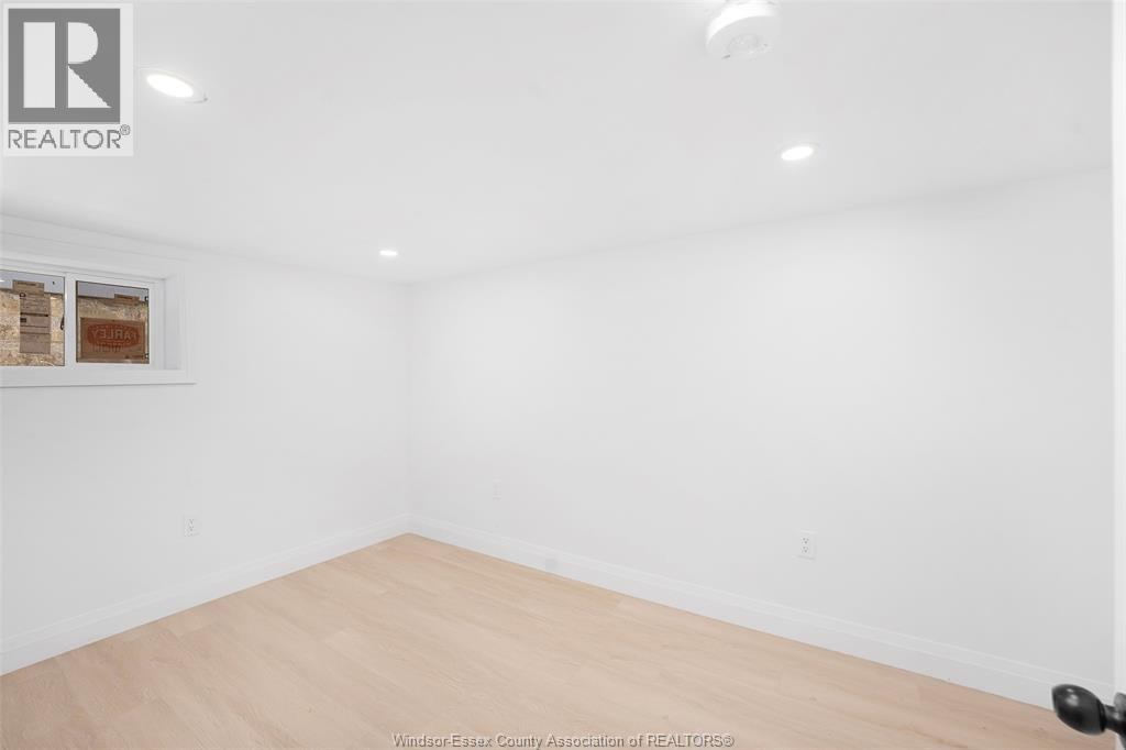 859 MOY AVENUE - 30