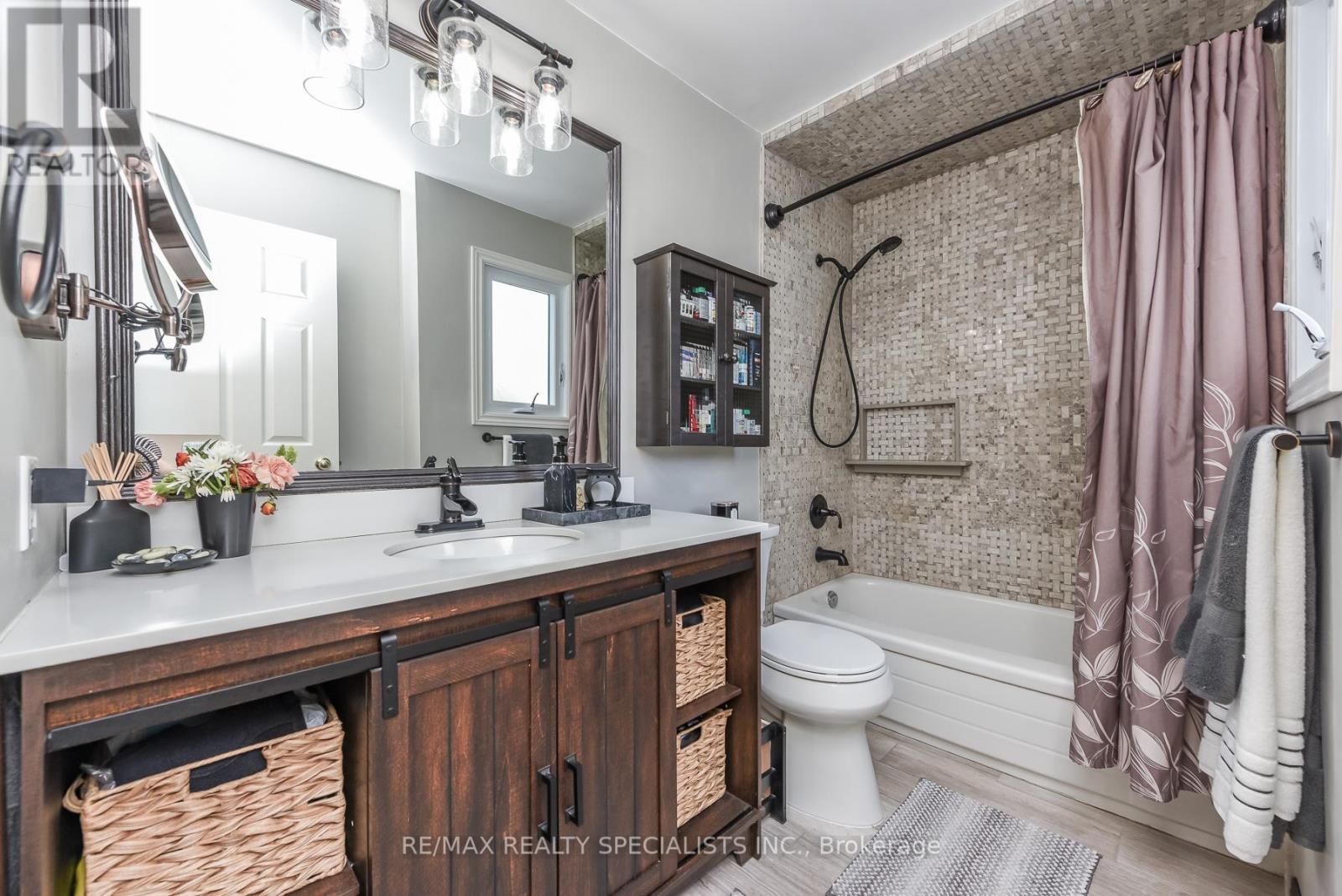 #122 3050 ORLEANS ROAD - 32