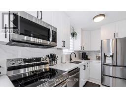 39 Greenwood Crescent, Brampton, ON L6S1T2 Photo 8