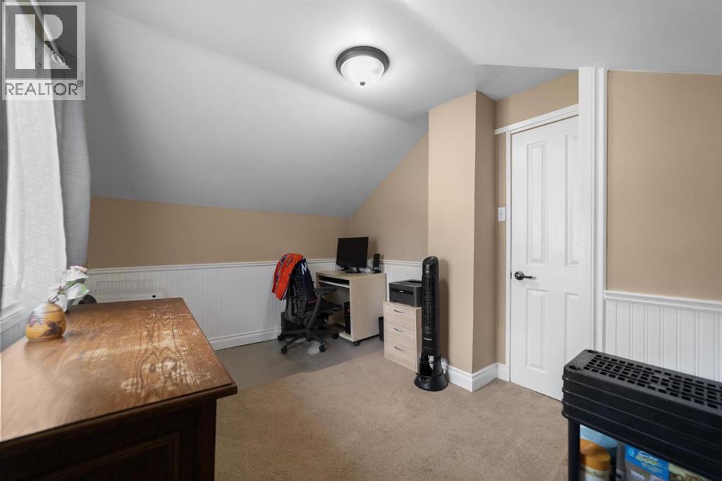 4833 54 Street - 18