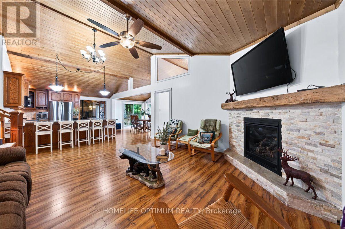 1195 LAKESHORE DRIVE N - Image 27