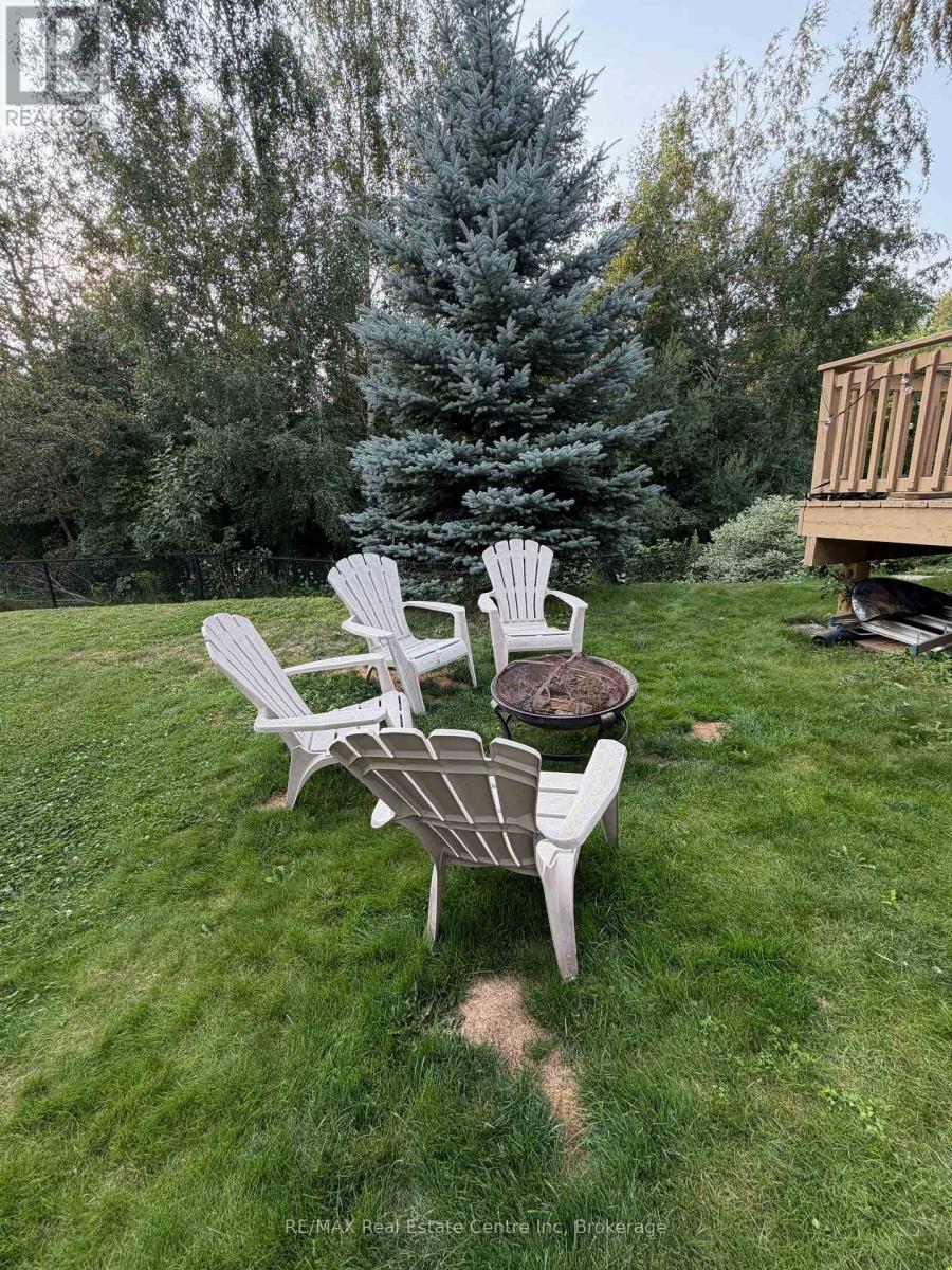 556 BLACK STREET - Image 44