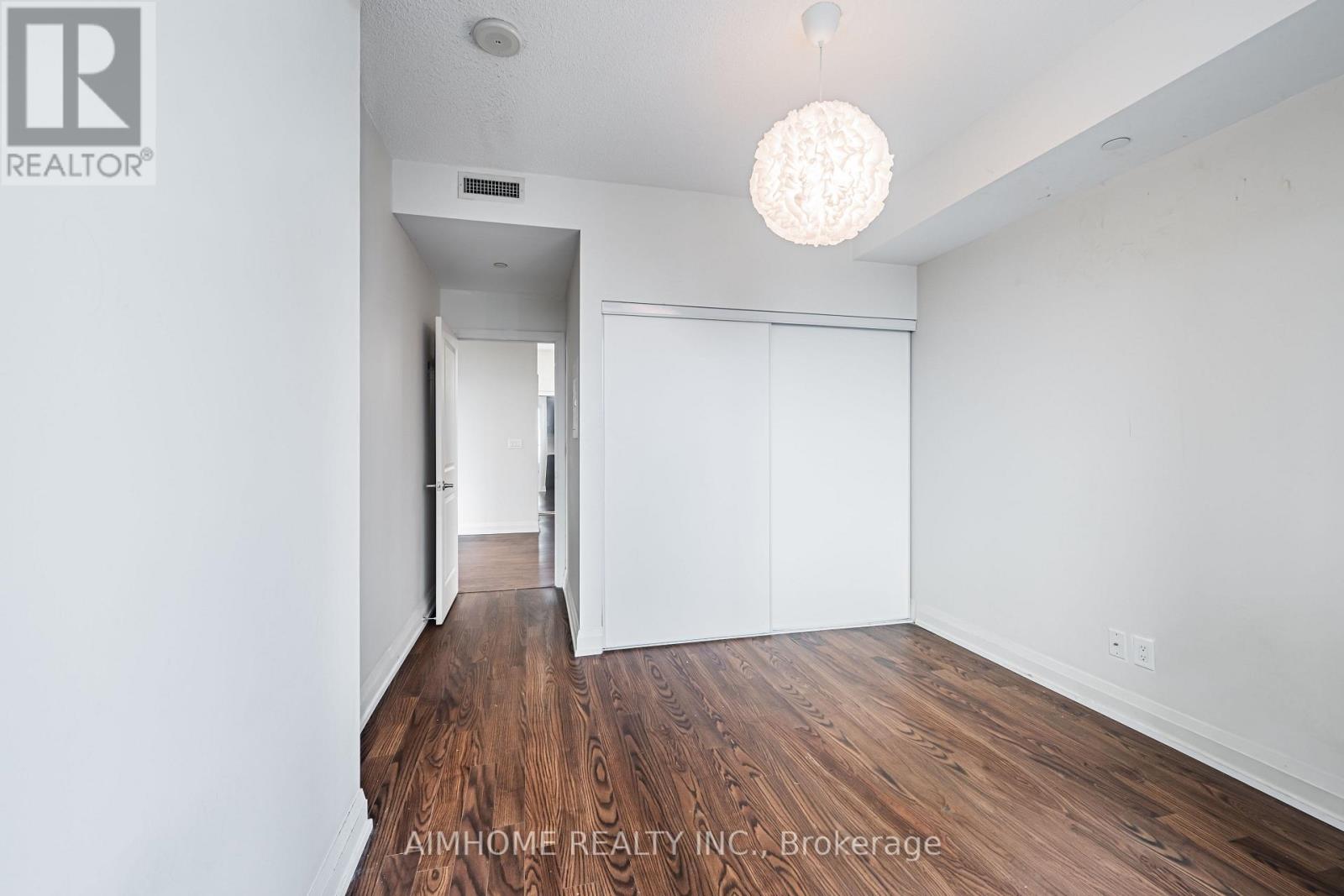 #1115 7171 YONGE STREET - 18