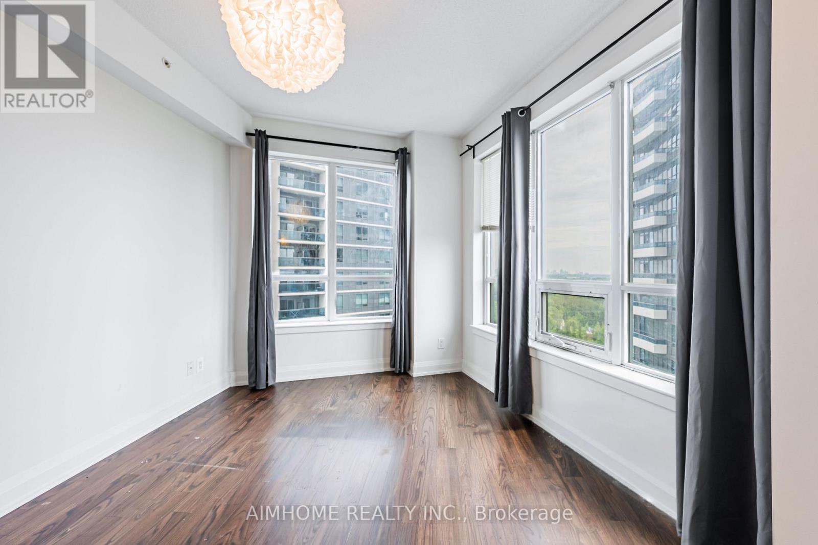 #1115 7171 YONGE STREET - 22