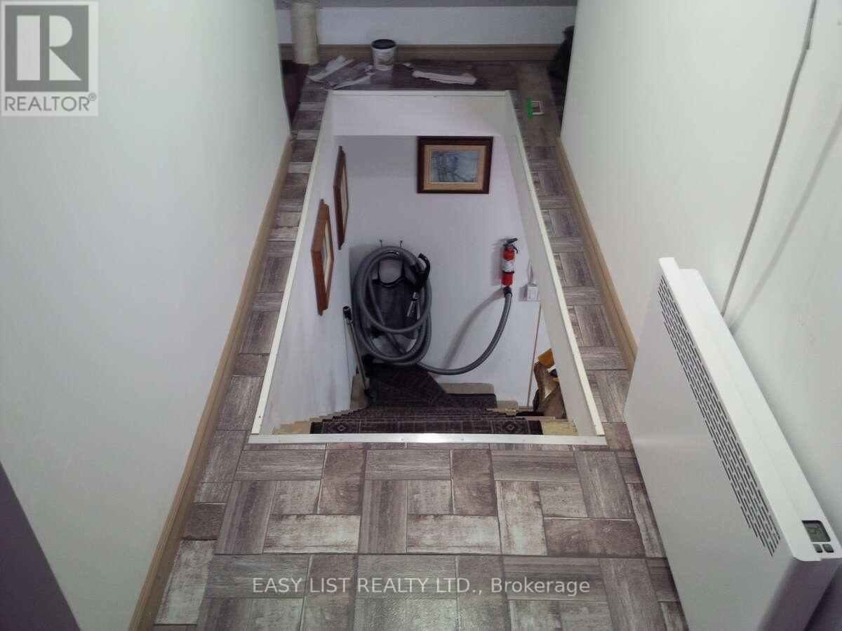2414 PEARL STREET - Image 17
