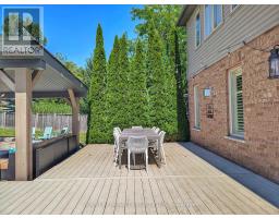 913 Valebrook Court, Kitchener, ON N2A0E5 Photo 36