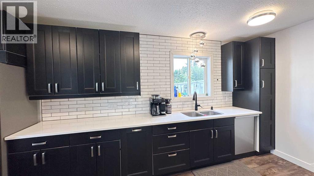 405 1 Avenue NW - 10