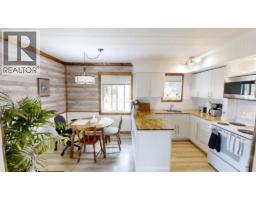 5564/5574 Highway 95 Highway, Edgewater, BC V0A1E0 Photo 14