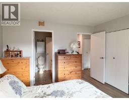 Living room - 419 Donner Dr, Gold River, BC V0P1G0 Photo 9