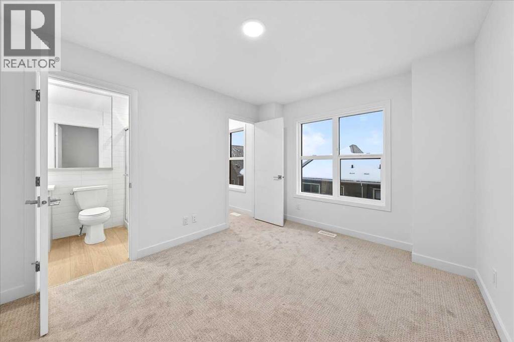 #302 30 Rochester View NW - 19