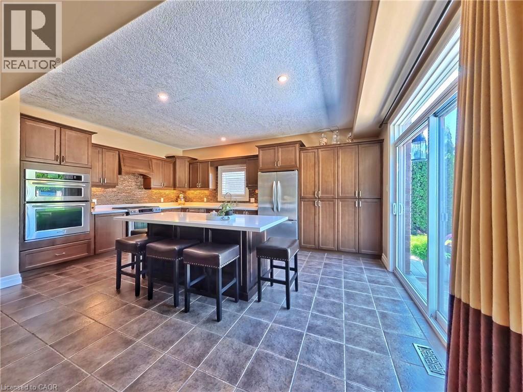 913 VALEBROOK Court - Image 10