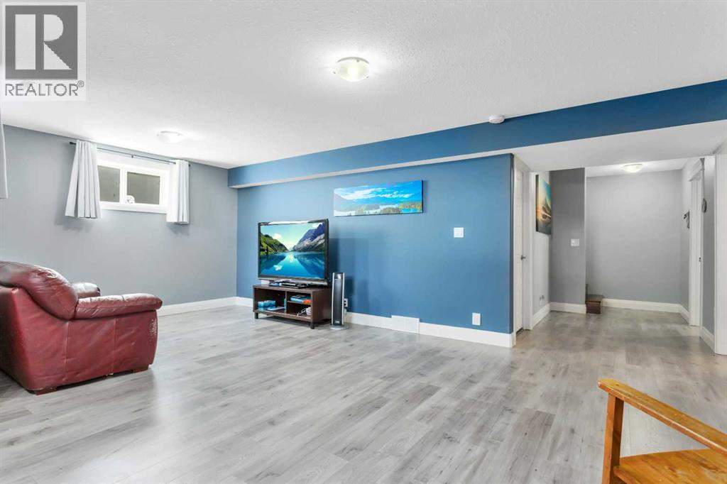 17 Coachill Street - Photo 42